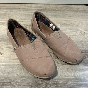 Toms shoe size 8.5 womens